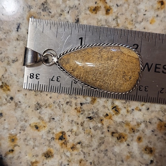 Elegant New Jasper Stone Pendant Set In Sterling Silver Necklace - Picture 4 of 4